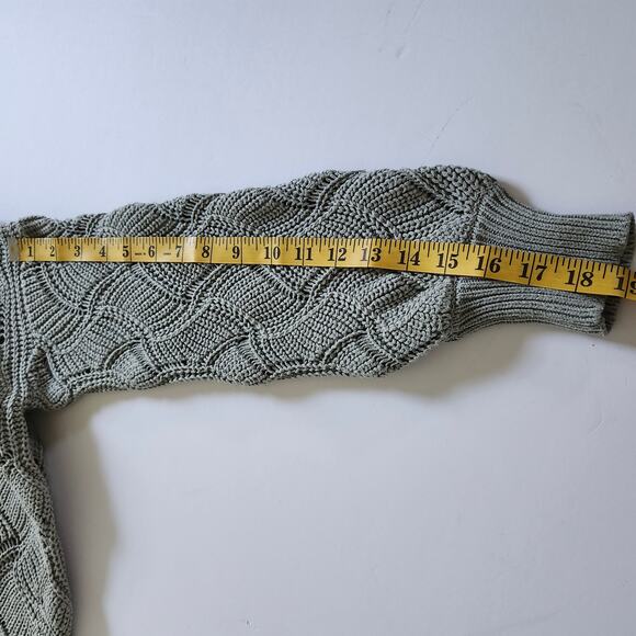 Moon & Madison Chunky Cropped Pullover Sage Green Size Medium - Picture 10 of 10